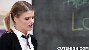 Preview 1 of Sox Purn - Little Scarlett Fever Giving Blowjob and Rammed