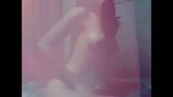Preview 4 of Britneys Clit - Recien ba&ntilde_ada mientras mi novio no esta ?