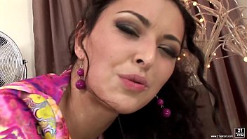 Preview 4 of San Tep Sex Xxx - Juliana Grandi Double Anal