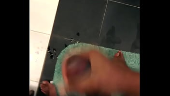 Preview 4 of 18 Gloryhole - 2012-11-25 00.39.03