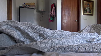 Preview 1 of Xxx Bangbus - A Turkish hotel maid is disturbed when tourist shows his big black cock