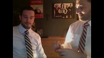 Preview 1 of Guy Vedieos - Smokers Fun