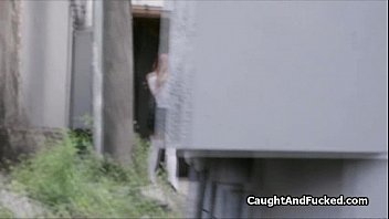 Preview 1 of Gar Goti Xnxx - Bigtit waitress blows thick cock