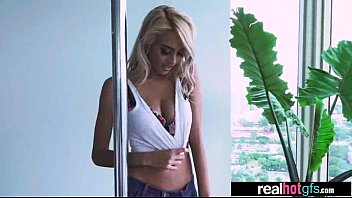 Preview 3 of A White Girl With An Onion Booty - Amazing Sex Scene On Cam With Naughty GF (janice griffith) movie-13