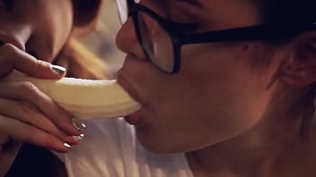 Preview 3 of Sex In Box8ng Ring - teens kiss