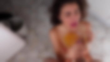 Preview 2 of Village Sex Vidios - she likes so many the morning&#039_ piss of his boy