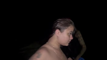 Preview 3 of Latex Poop - Eu e meus amigos botamos a putinha para dar para geral no arpoador de Copacabana