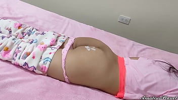 Preview 4 of Ghig Xxx - HIJASTRA ENGA&Ntilde_ADA CON UNA CHUPETA EN SU BOCA Y ERA LA POLLA DE SU PADRASTRO