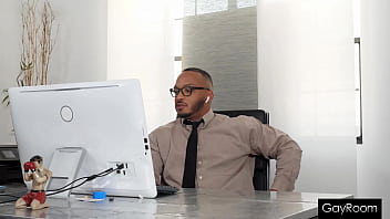 Preview 1 of Sexi Vidivo - Gamer Stepson Rides Stepdad&#039_s Black Cock
