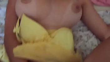 Preview 4 of Whit Men Sex Indian Gril - Comendo Bruninha novinha de Bras&iacute_lia.