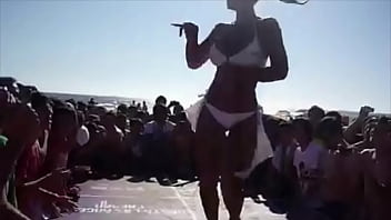 Preview 1 of Fbb Bigmuscle - Alejandra Diaz Kulikitaka - Fan made video