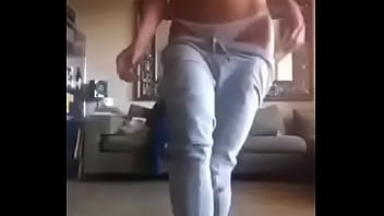 Preview 1 of 12inch Kaloda - Hot girl dancing