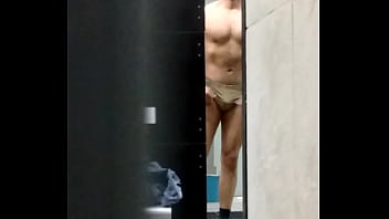 Preview 4 of Anime Porn Teacher - Espiando en vestidor de Smartfit