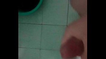 Preview 2 of Gropin Breastr - Gay vi&ecirc_̣t cu to thủ d&acirc_m
