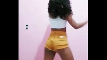 Preview 3 of Flaite Chileno Mostrando Culito - Joyce Dan&ccedil_ando