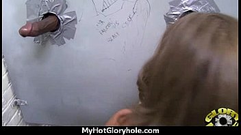 Preview 4 of Ikka Itha Sex - Horny ebony suck the juice from big white gloryhole 1