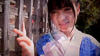 Preview 1 of Groped Small - 由良樱漂亮的白色裸