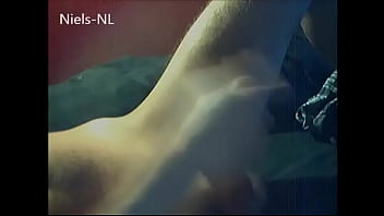 Preview 1 of Busty Babes Masturbation - aftrekken en klaarkomen (2)