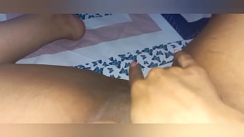 Preview 4 of Tempek Perawan - MADRASTRA CULONA Y TETONA SE PREPARA PARA DORMIR SIN EMBARGO SIENTE SU CO&Ntilde_O MOJADO QUE PREFIERE MASTURBARSE