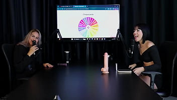 Preview 4 of Tono Ai 2 - Gostosa demonstra o seu boquete,  chupa os peitos depois de dizer que o homem tem que pagar a conta pra transar com ela - Ariane Kimiko (SHEER/RED)