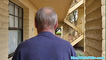 Preview 2 of Bocah Sd Gentot - Cum swallowing teen buttfucked doggystyle