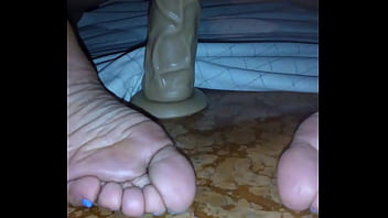 Preview 4 of Cute Feminine Tranny Very Young - Juguetito sexual