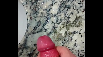 Preview 4 of Toyboy Mom Rimming - Punheta e jato de porra