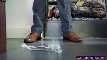 Preview 2 of Zootube Erotik - Young bride fucks the delivery boy before her wedding
