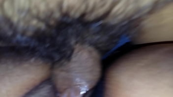 Preview 1 of Footjob Of Old Mom - Con la tanga a un lado