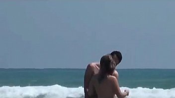 Preview 1 of Usa Somali Sex - voyeur exhibitionist  they fuck on beach