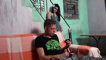 Preview 1 of Open Xxxmove - Bati uma punheta pro Tio depois que flagrei ele com o pau na m&atilde_o