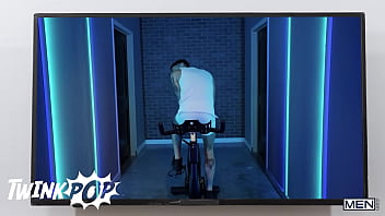 Preview 1 of Guys Team - Watch Ashton Summers Get Extra Nasty With Dante Colle&#039_s Hard Rock Dick - TWINKPOP