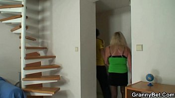 Preview 3 of Rockstar Of Houston - Old blonde granny pleases a stranger