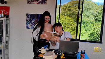 Preview 1 of Hiromu Yoshio - La profesora Antonella se folla a joven alumno para darle una leccion