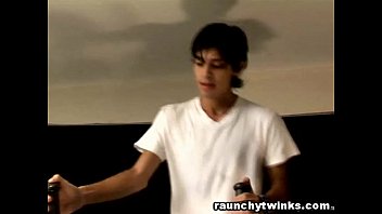 Preview 1 of Korean Boy Fuck - Teen Boy Jerks Off At The Gym