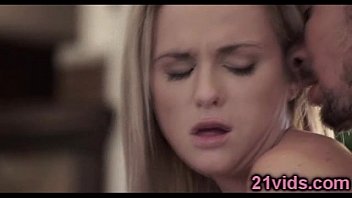 Preview 3 of Mom Sun Sex Vedt - Hot blonde Vinna Reed
