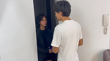 Preview 1 of Wife Massage Went Wrong - Vecina nueva de mi unidad es muy cachonda y me viene a pedir que me la folle duro y me le corra adentro.