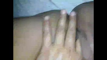 Preview 2 of Fratele Xxx Isi Fute Sora - VID-20160917-WA0009