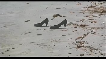 Preview 2 of Back Sex Pakistani - Indian Actress Kitu Gidwani Topless In French Movie Black