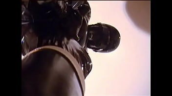 Preview 4 of Hongkong Lade - CrotchView03022003