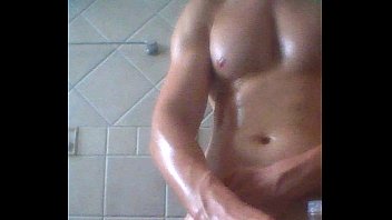 Preview 3 of Xxx Hande Video H D - Boy passing oil