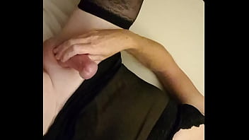 Preview 2 of Cfgh X X X - Jerking with my pants on