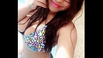 Preview 3 of Brochly Chous3 - La Prostituta Colombiana Kerly SALUDANDO A SUS CLIENTES MI PERRA AMIGA