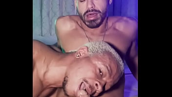 Preview 3 of Angelina Wijaya - Bricadeira entre amigos (V&iacute_deo completo em XVideos Red)