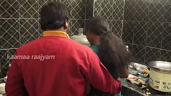 Preview 2 of Animals Fuckin - amma ilatha pothu,  magan velaikariudan
