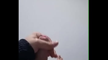Preview 4 of Little Boy Sex Mom Son Movie - Batendo punheta com o pau grande,  gozando muito. Insta: hella.top