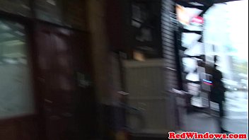 Preview 1 of Rasiert Teen - Black amsterdam prostitute handles white guy