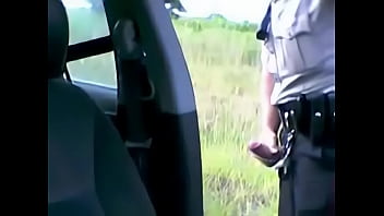 Preview 3 of Tamil Cousin Sister - Policial batendo uma (police masturbating)