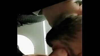 Preview 3 of Pastor 3gp Boy To Boy Xxx Video - Sendo mamado no banheiro