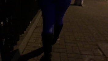 Preview 4 of Anita Riska Jayanti - Gostosa de Legging e Bota